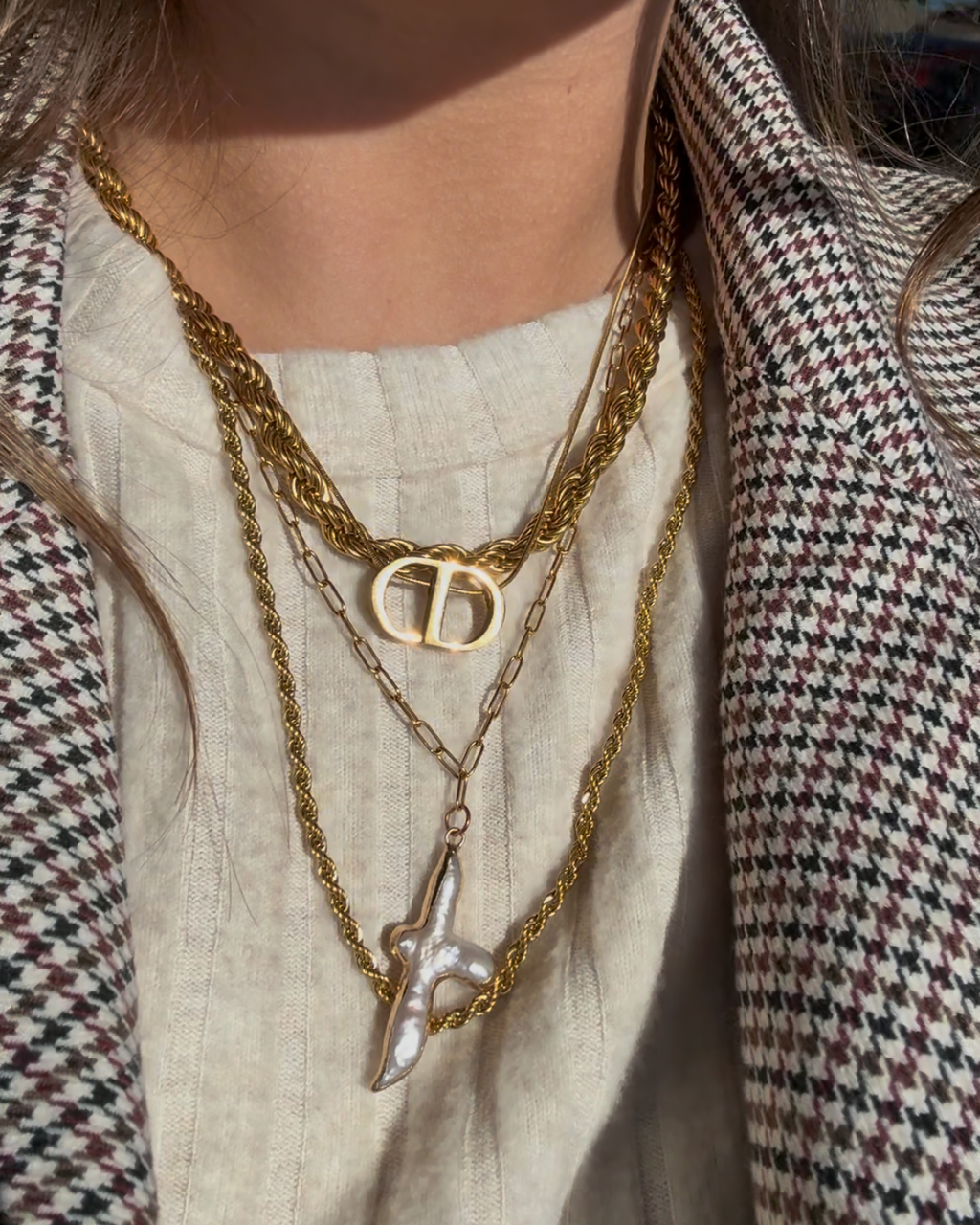 Bold Pearl Cross