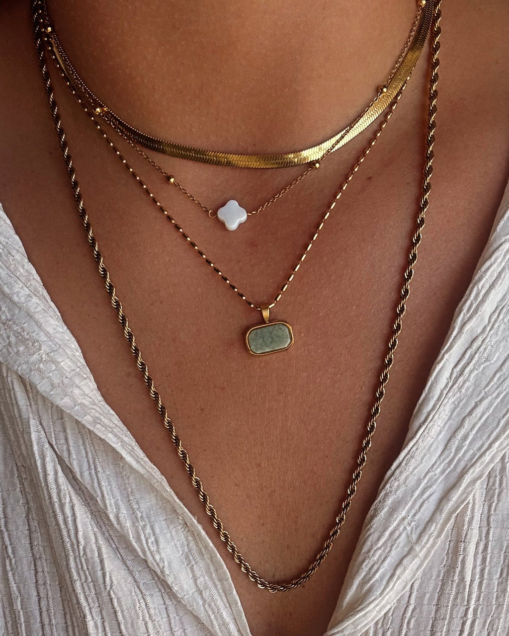 Dana Clover Necklace