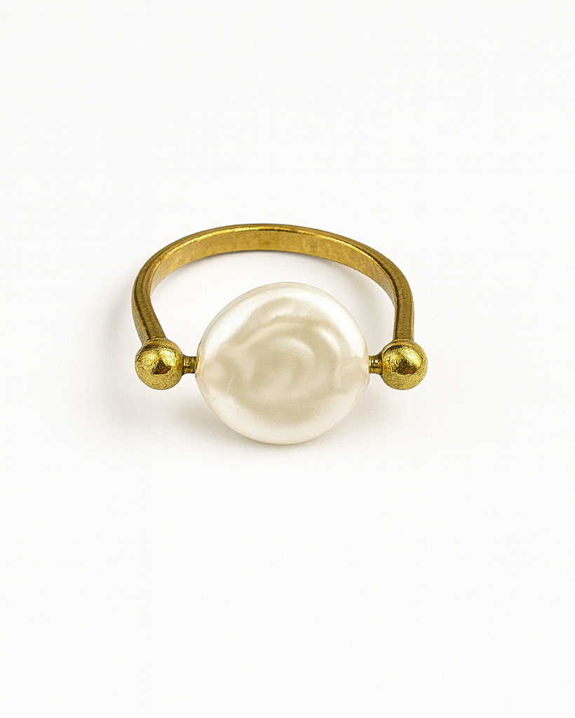 Twirly Pearl Ring