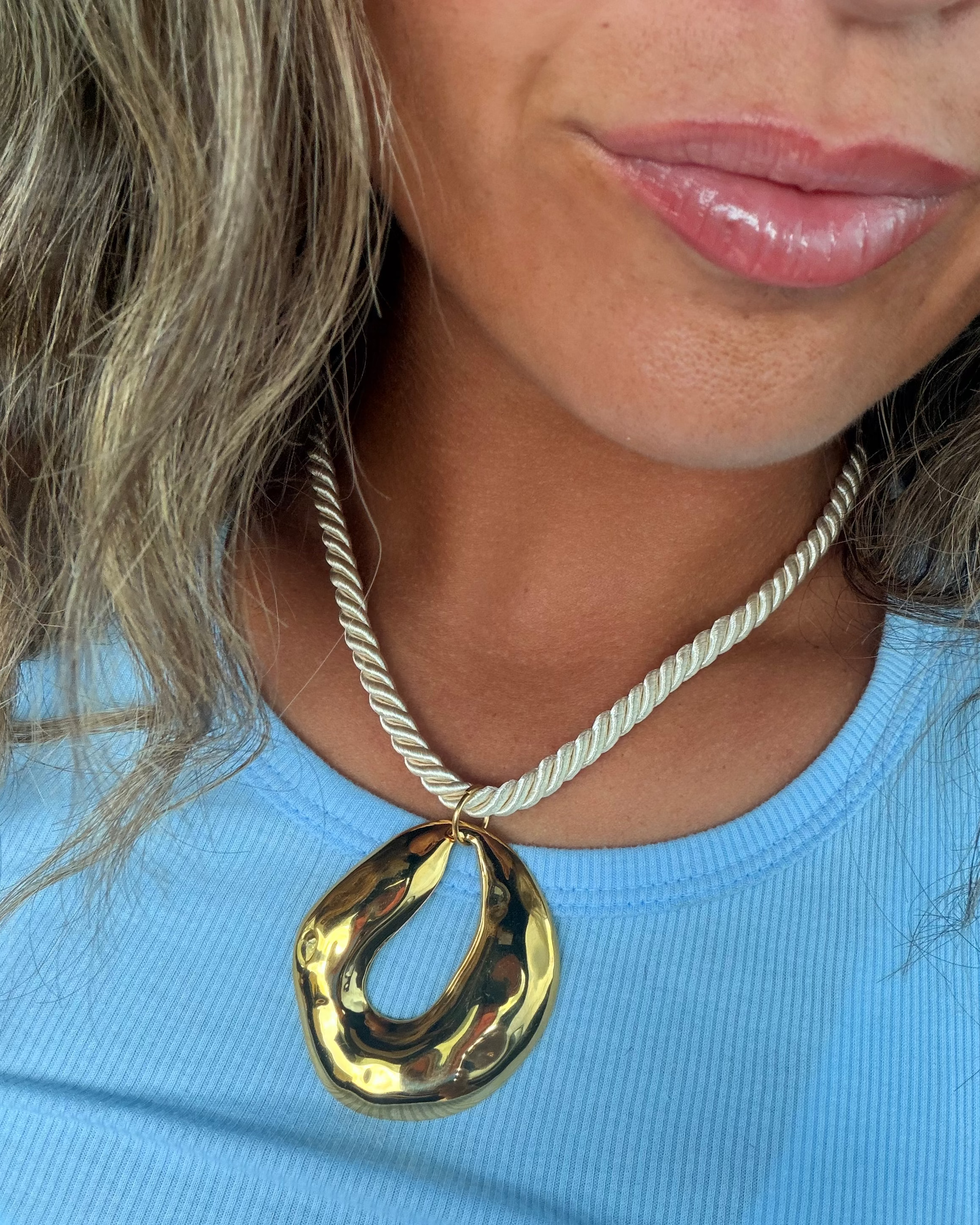 The Mila Necklace